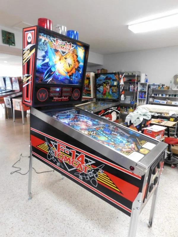 F-14 Tomcat is a pinball machine - Image 2