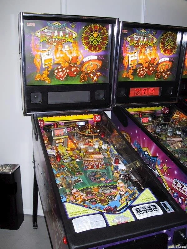 High Roller Casino Pinball Machine